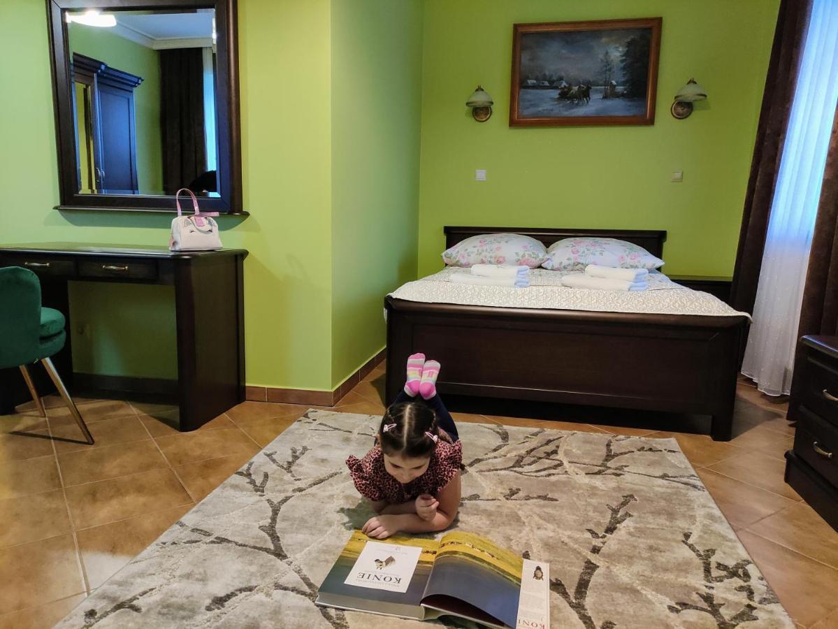 Dwor Bartnika Bed and Breakfast Narewka Εξωτερικό φωτογραφία