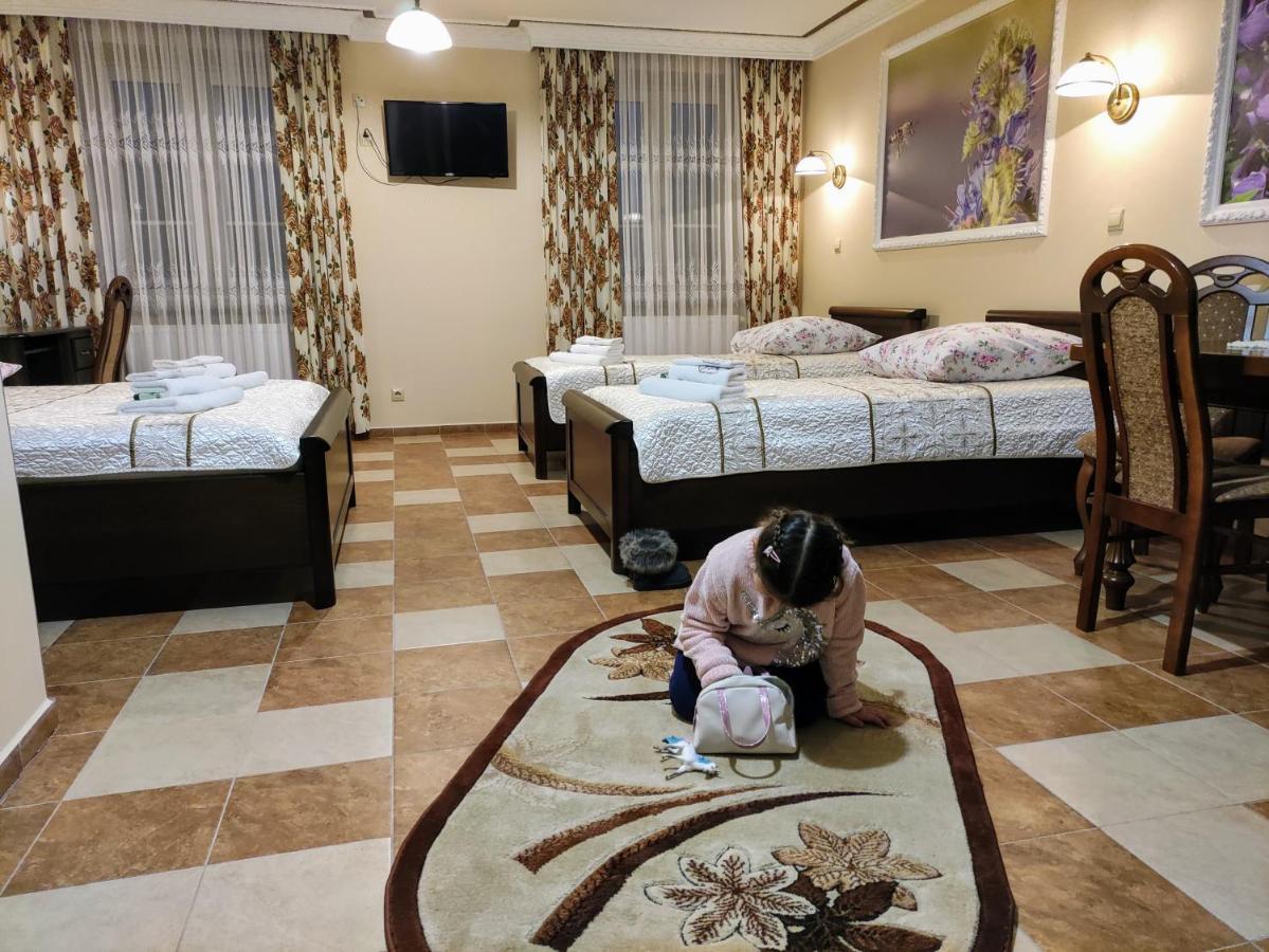 Dwor Bartnika Bed and Breakfast Narewka Εξωτερικό φωτογραφία