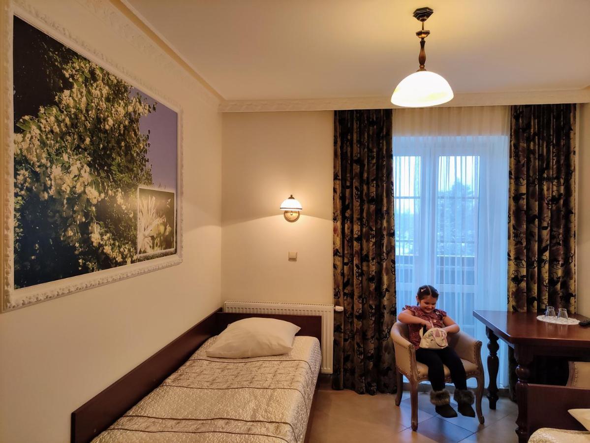 Dwor Bartnika Bed and Breakfast Narewka Εξωτερικό φωτογραφία
