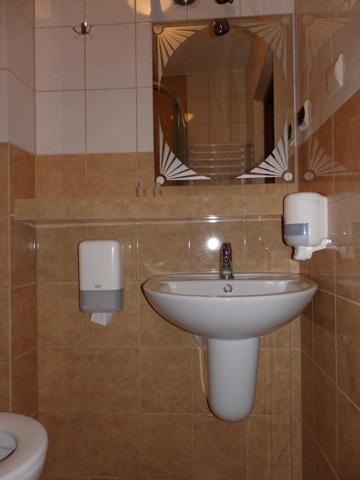 Dwor Bartnika Bed and Breakfast Narewka Δωμάτιο φωτογραφία