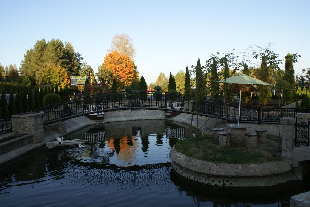 Dwor Bartnika Bed and Breakfast Narewka Εξωτερικό φωτογραφία