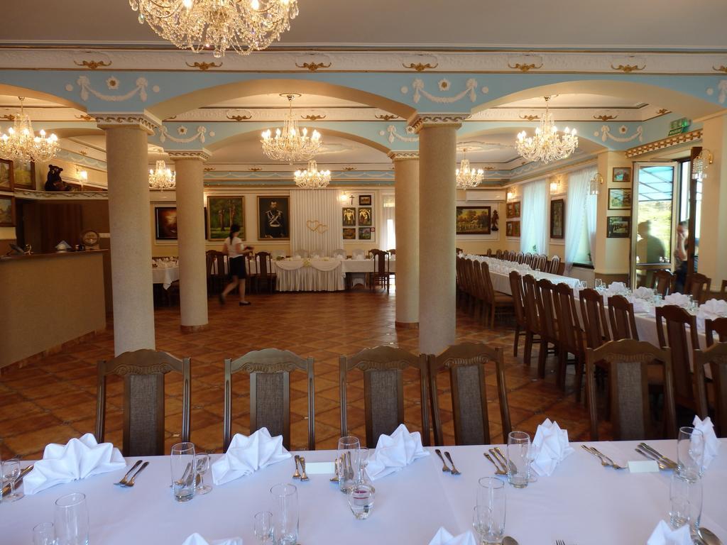 Dwor Bartnika Bed and Breakfast Narewka Εξωτερικό φωτογραφία