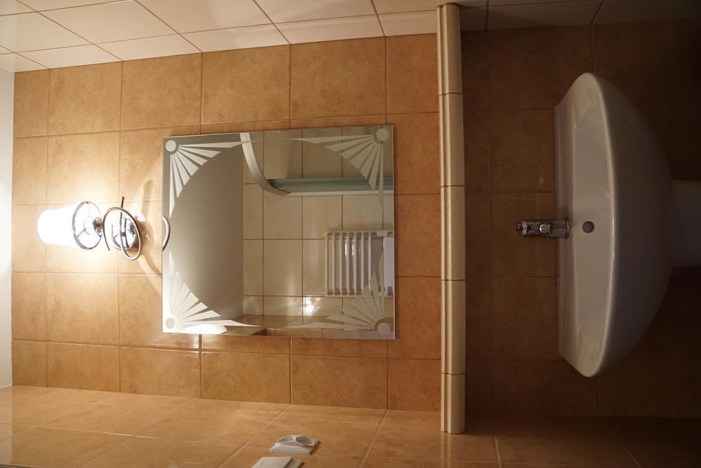 Dwor Bartnika Bed and Breakfast Narewka Εξωτερικό φωτογραφία